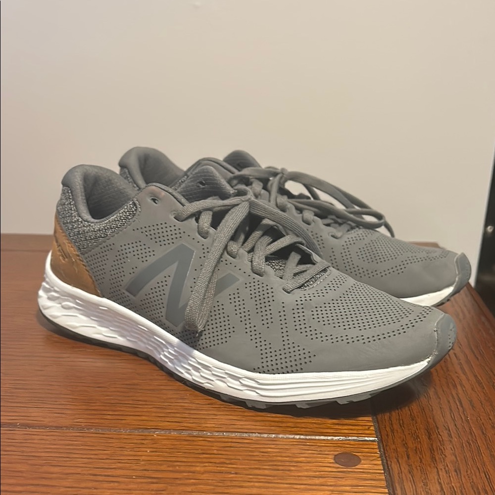 New Balance Gray and White Athletic Shoes with Breathable Mesh